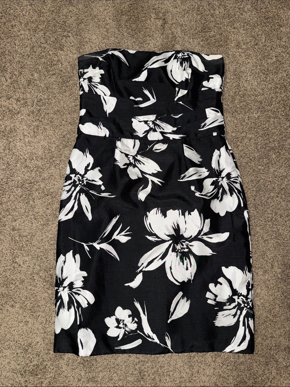 White House Black Market Strapless Black & White Floral Sheath Dress sz 12